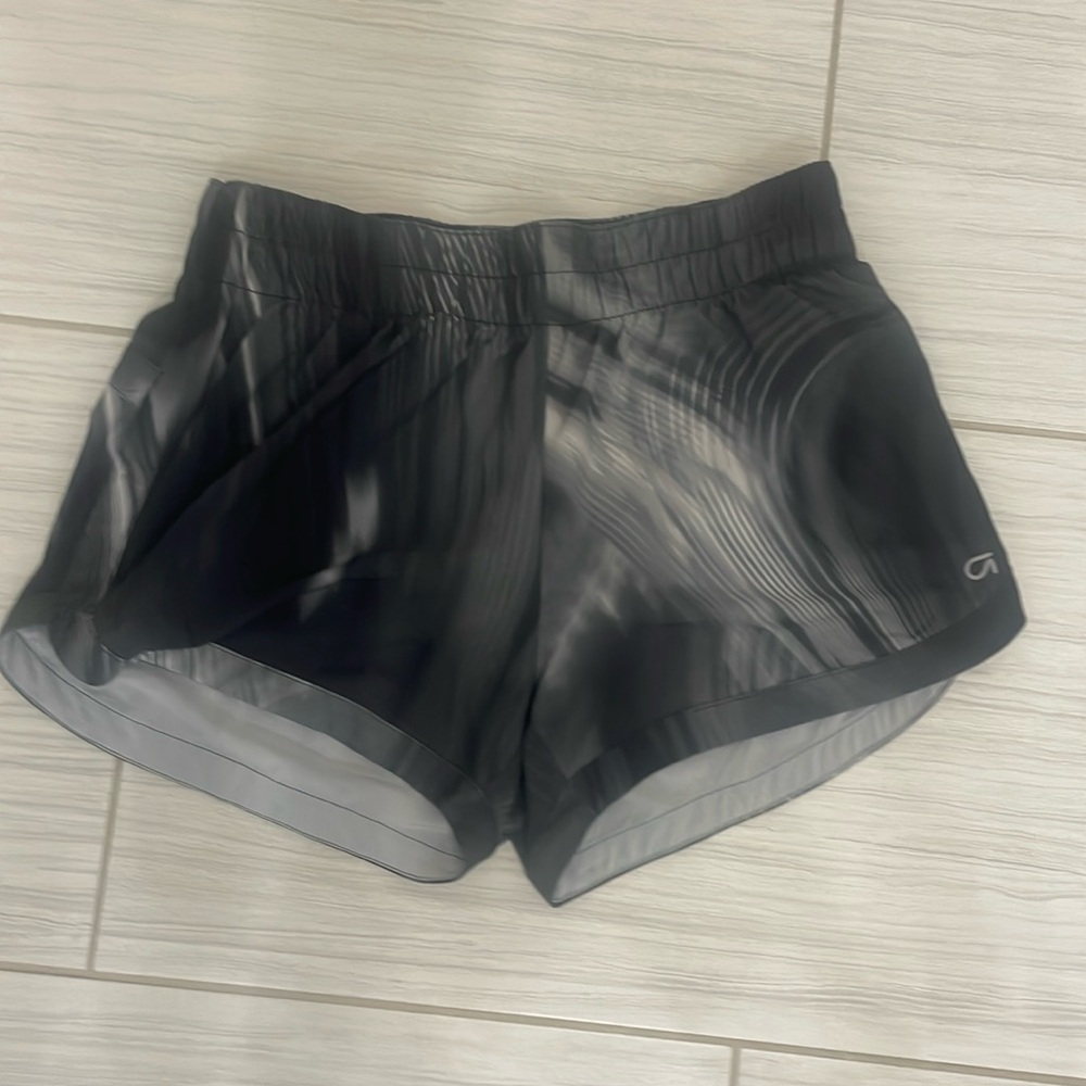 Gap fit athletic shorts